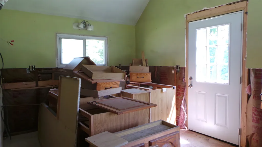 15 Robinswood Way Gilmanton NH 03237