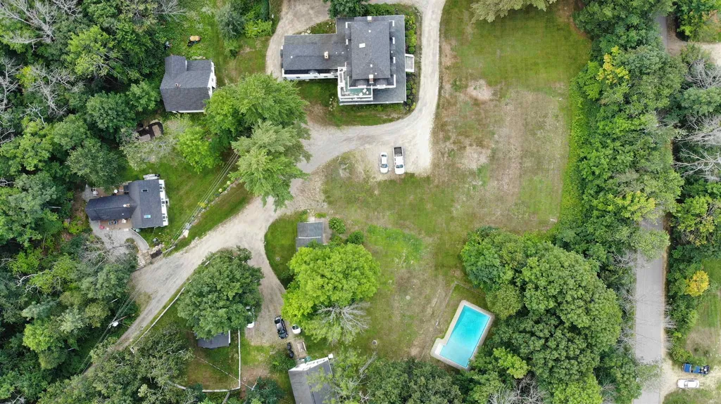 15 Robinswood Way Gilmanton NH 03237