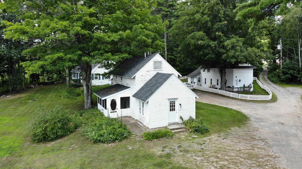 15 Robinswood Way Gilmanton NH 03237
