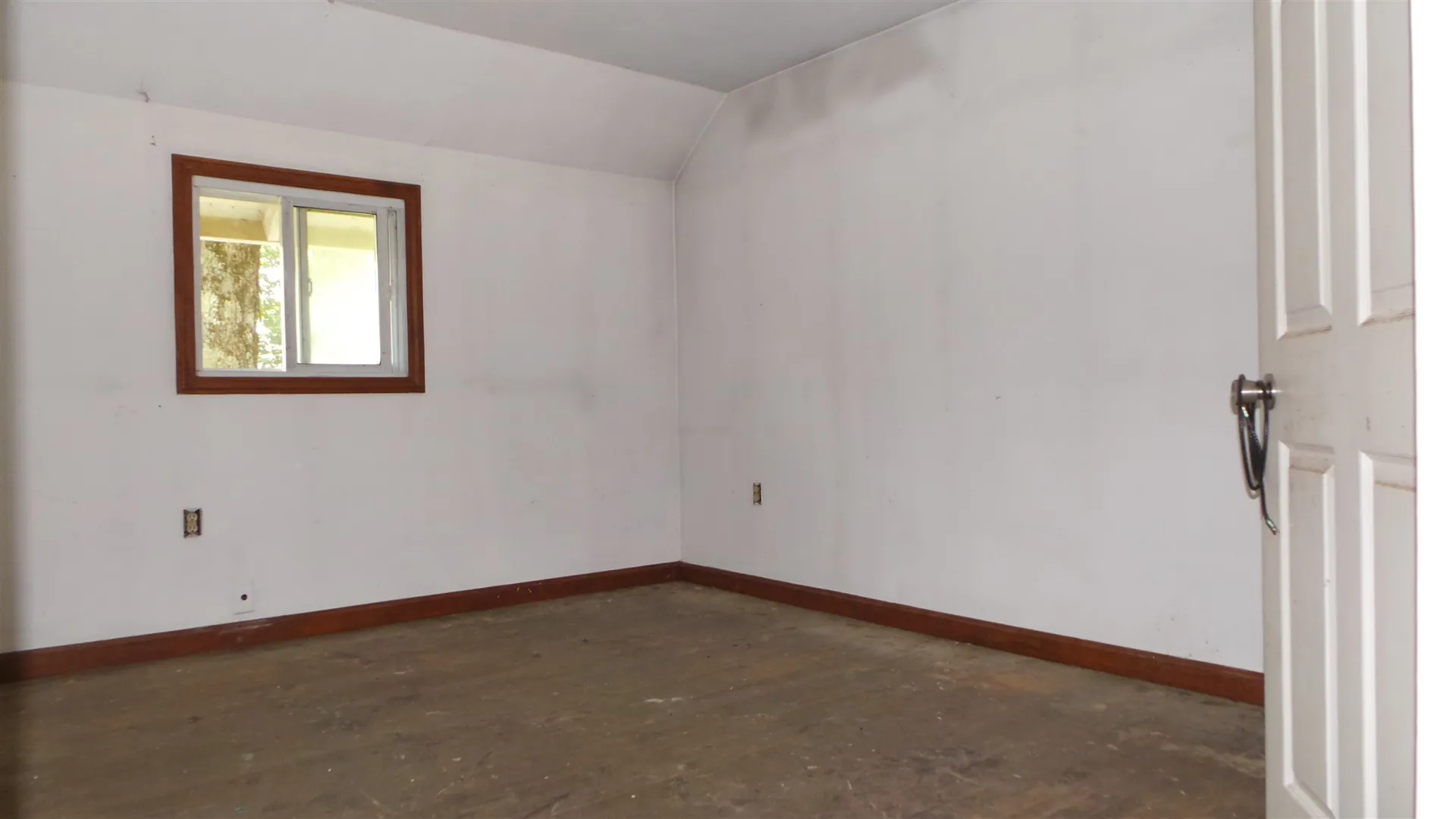 15 Robinswood Way Gilmanton NH 03237