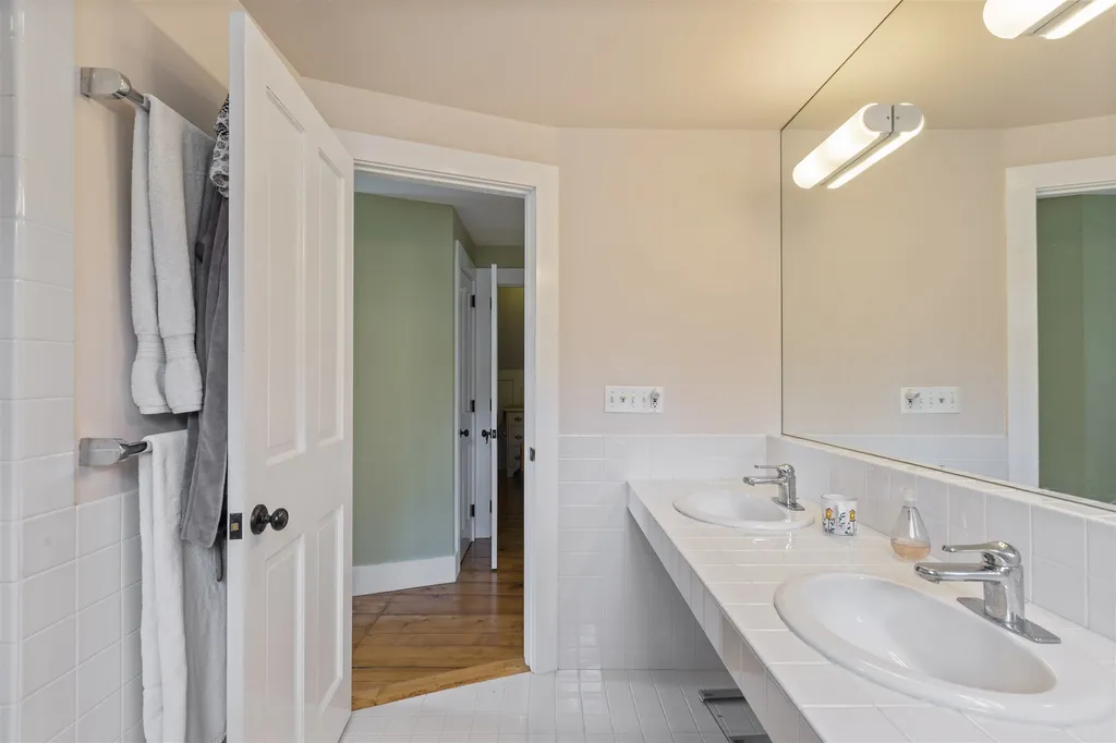 2039 Randall Road Woodstock VT 05091