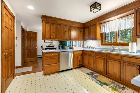 113 Temple Road Sharon NH 03458