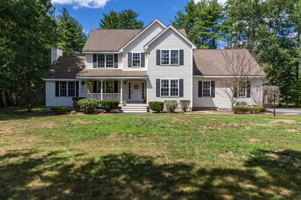 10 Springfield Circle Merrimack NH 03054