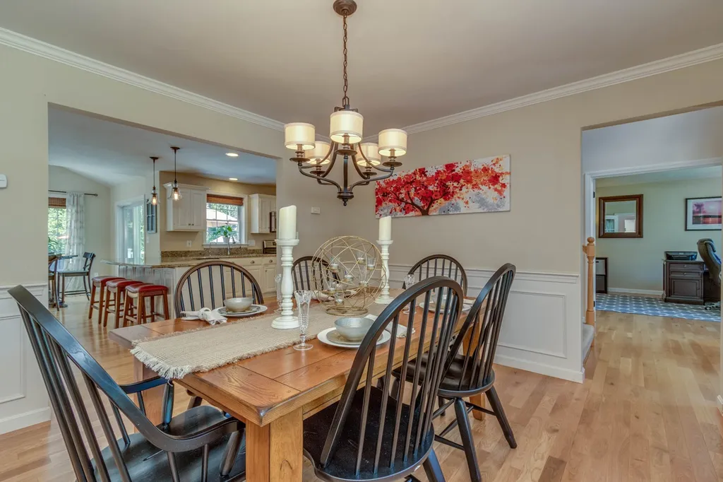 10 Springfield Circle Merrimack NH 03054