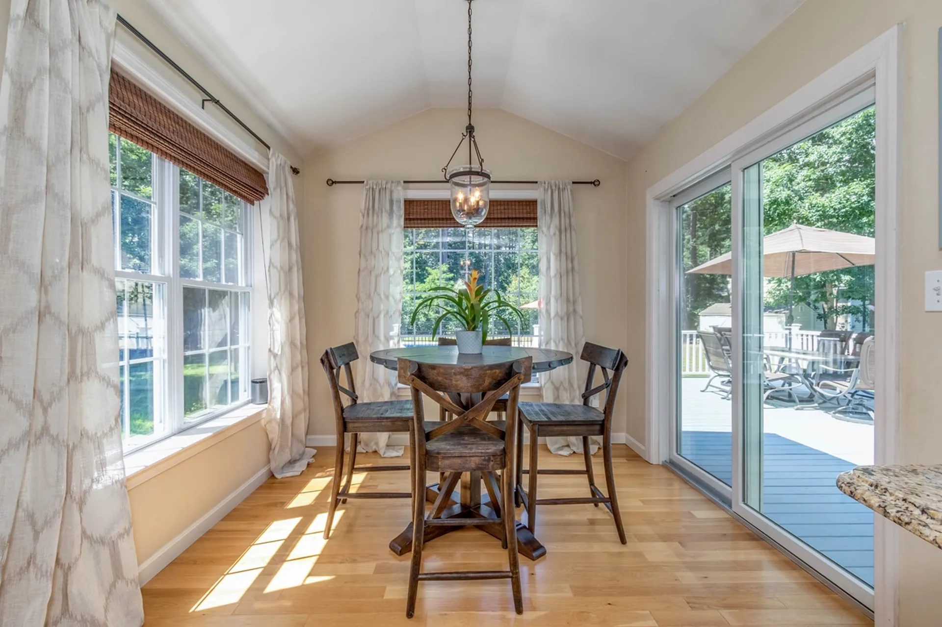 10 Springfield Circle Merrimack NH 03054