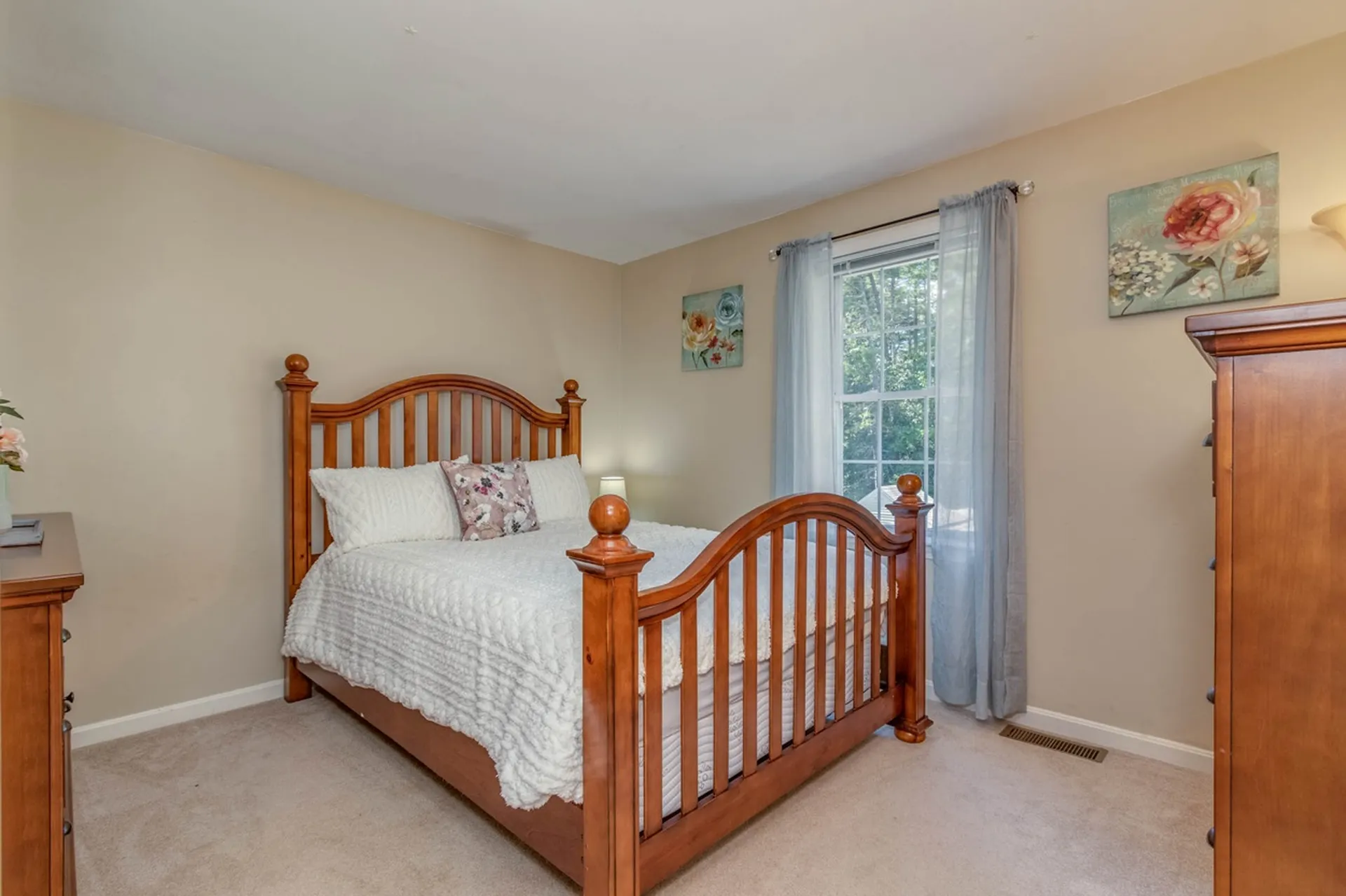 10 Springfield Circle Merrimack NH 03054