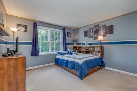 10 Springfield Circle Merrimack NH 03054