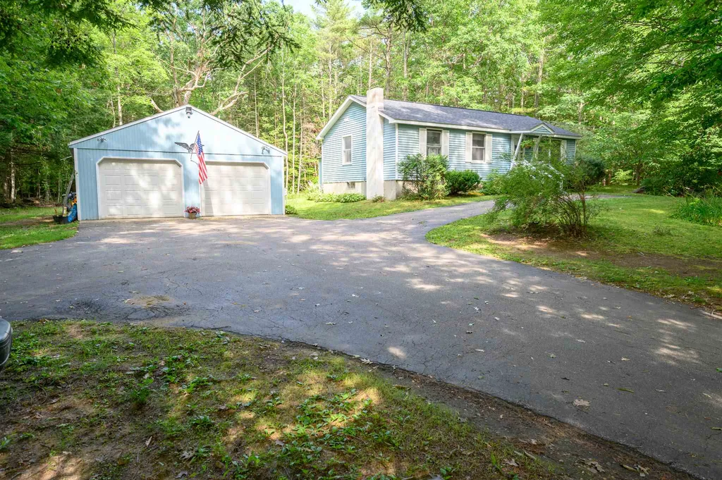 209 White Oak Road Barnstead NH 03225