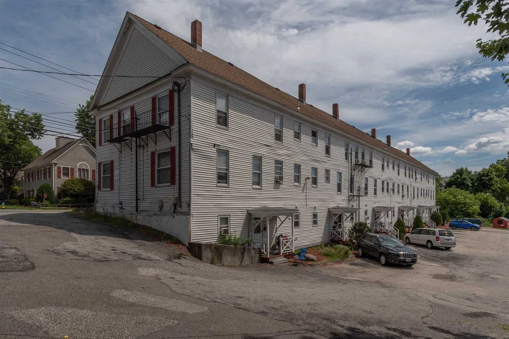 82-92 Amherst Street Nashua NH 03064