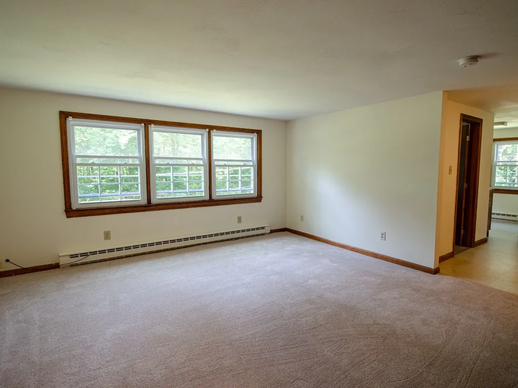 65 Stage Road Deerfield NH 03037