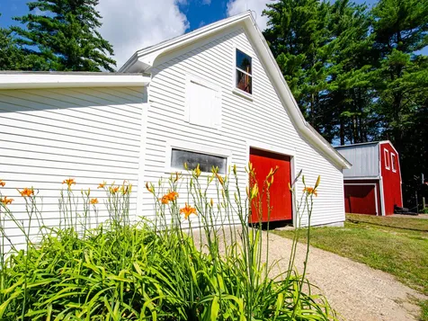 65 Stage Road Deerfield NH 03037