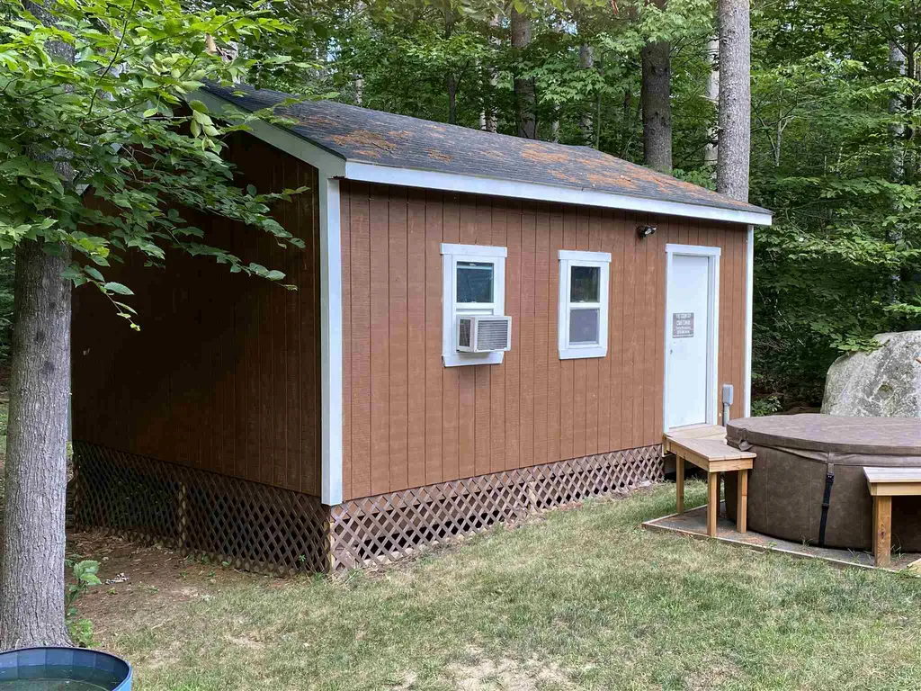 100 Effingham Road Ossipee NH 03864