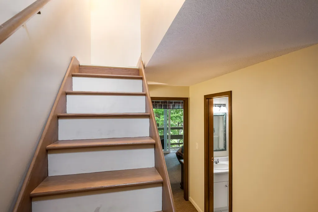 34 Fairway Drive Sunapee NH 03782