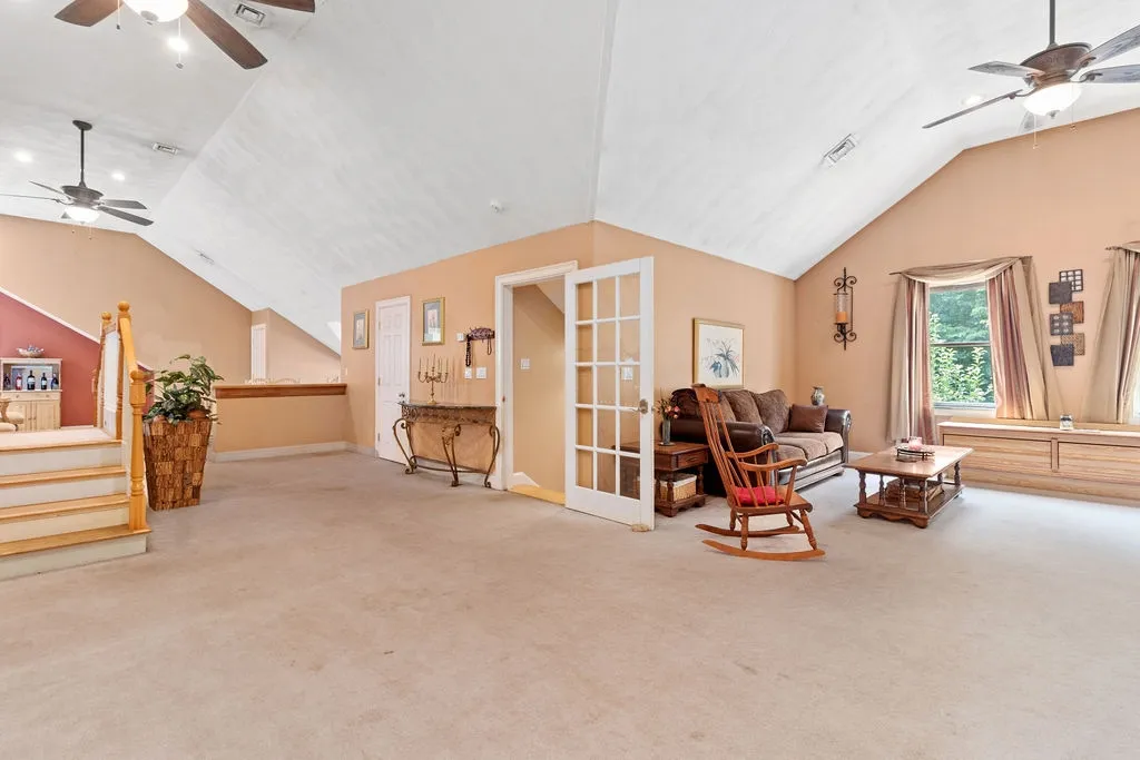 183 Pleasant Street Epping NH 03042