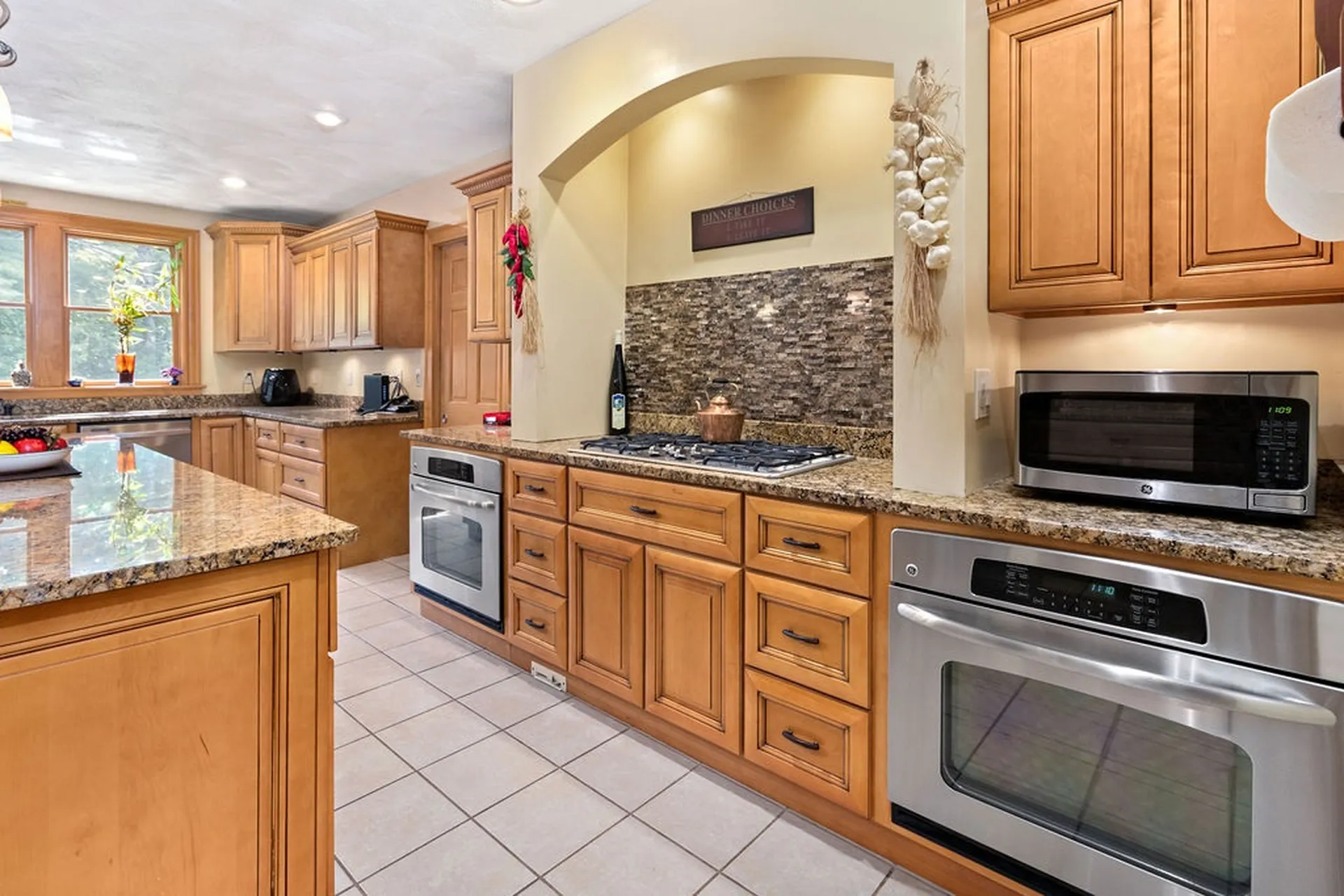 183 Pleasant Street Epping NH 03042