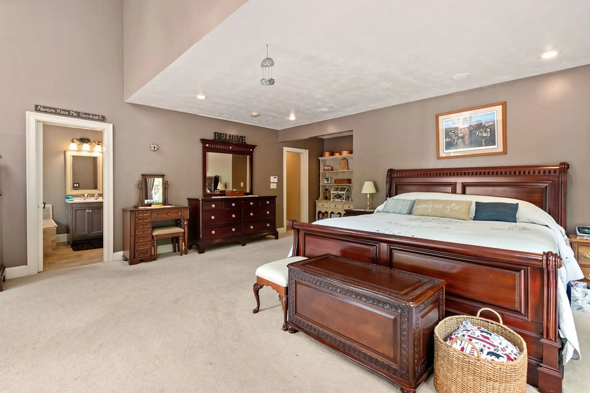 183 Pleasant Street Epping NH 03042