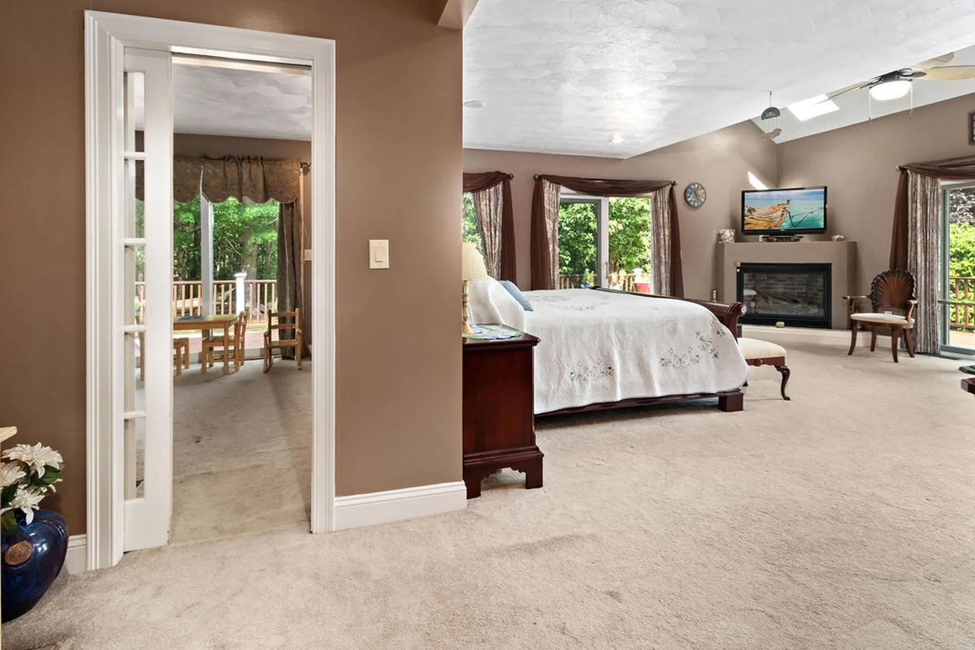 183 Pleasant Street Epping NH 03042