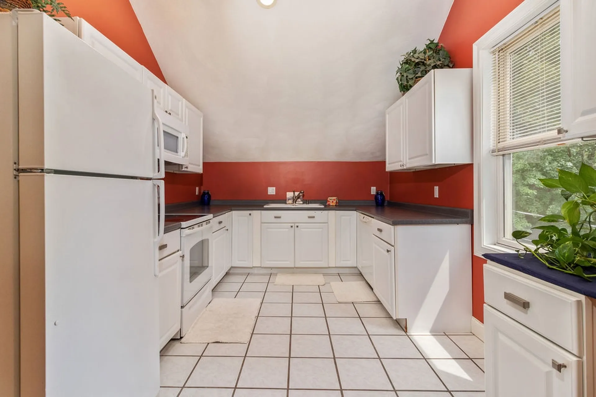 183 Pleasant Street Epping NH 03042
