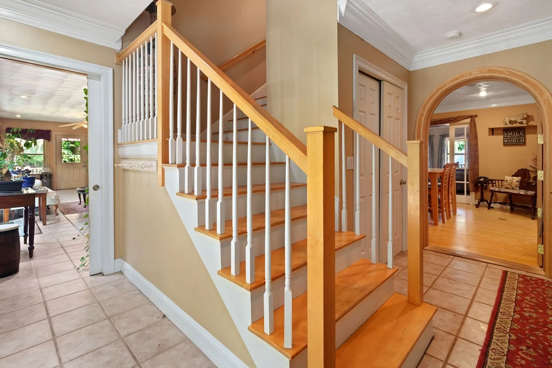 183 Pleasant Street Epping NH 03042