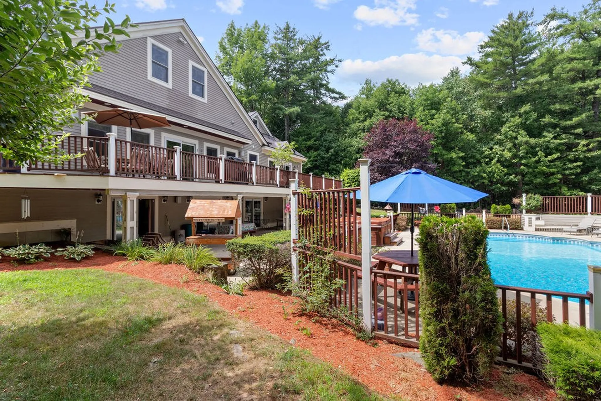 183 Pleasant Street Epping NH 03042