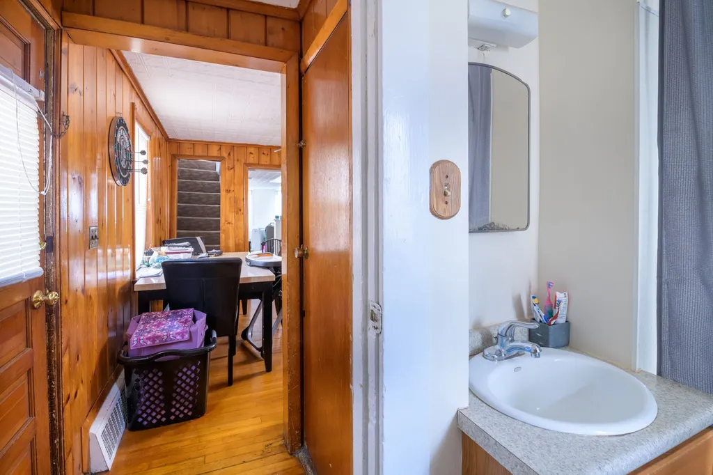 23 Bowers Street Nashua NH 03060