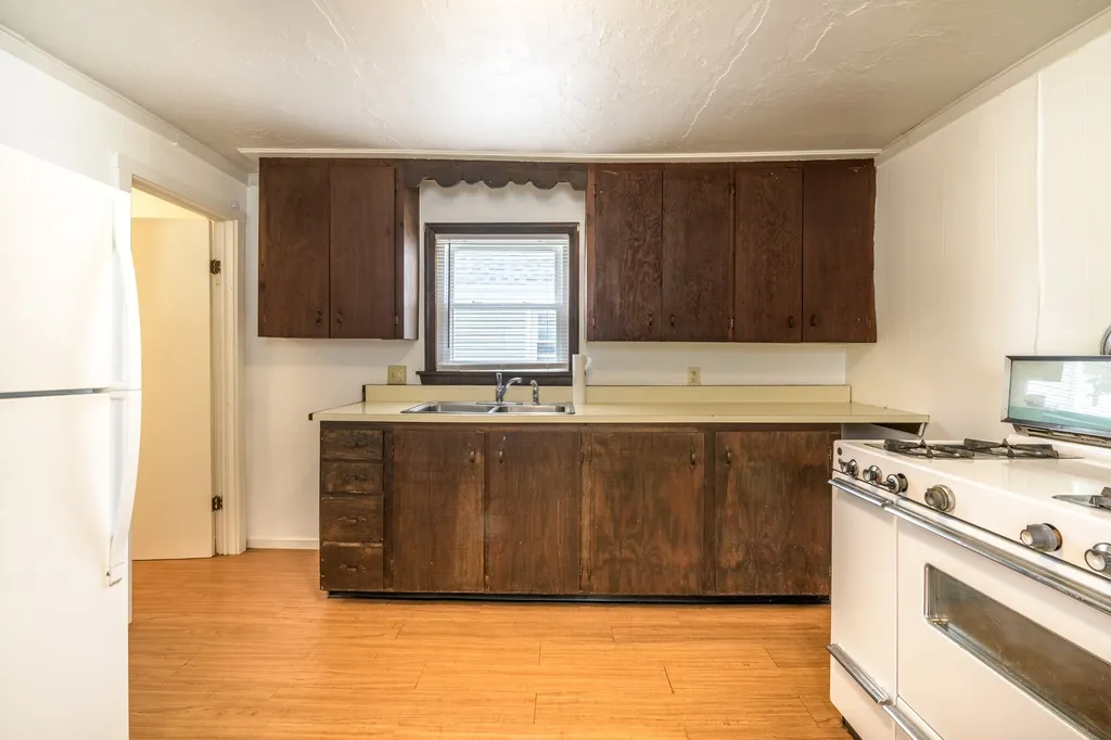 23 Bowers Street Nashua NH 03060