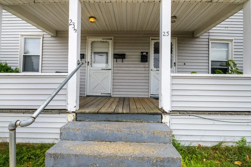 23 Bowers Street Nashua NH 03060