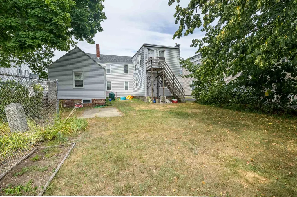 23 Bowers Street Nashua NH 03060