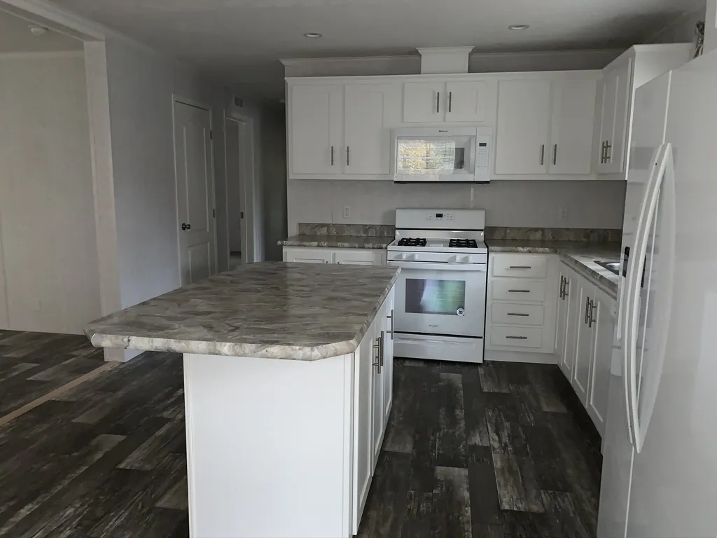 12 Whispering Wind Lane Rochester NH 03867
