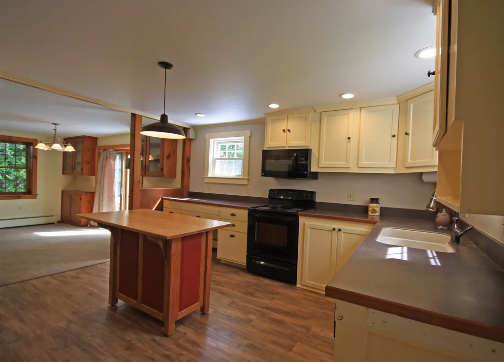 49 Valley View Road Woodstock VT 05091