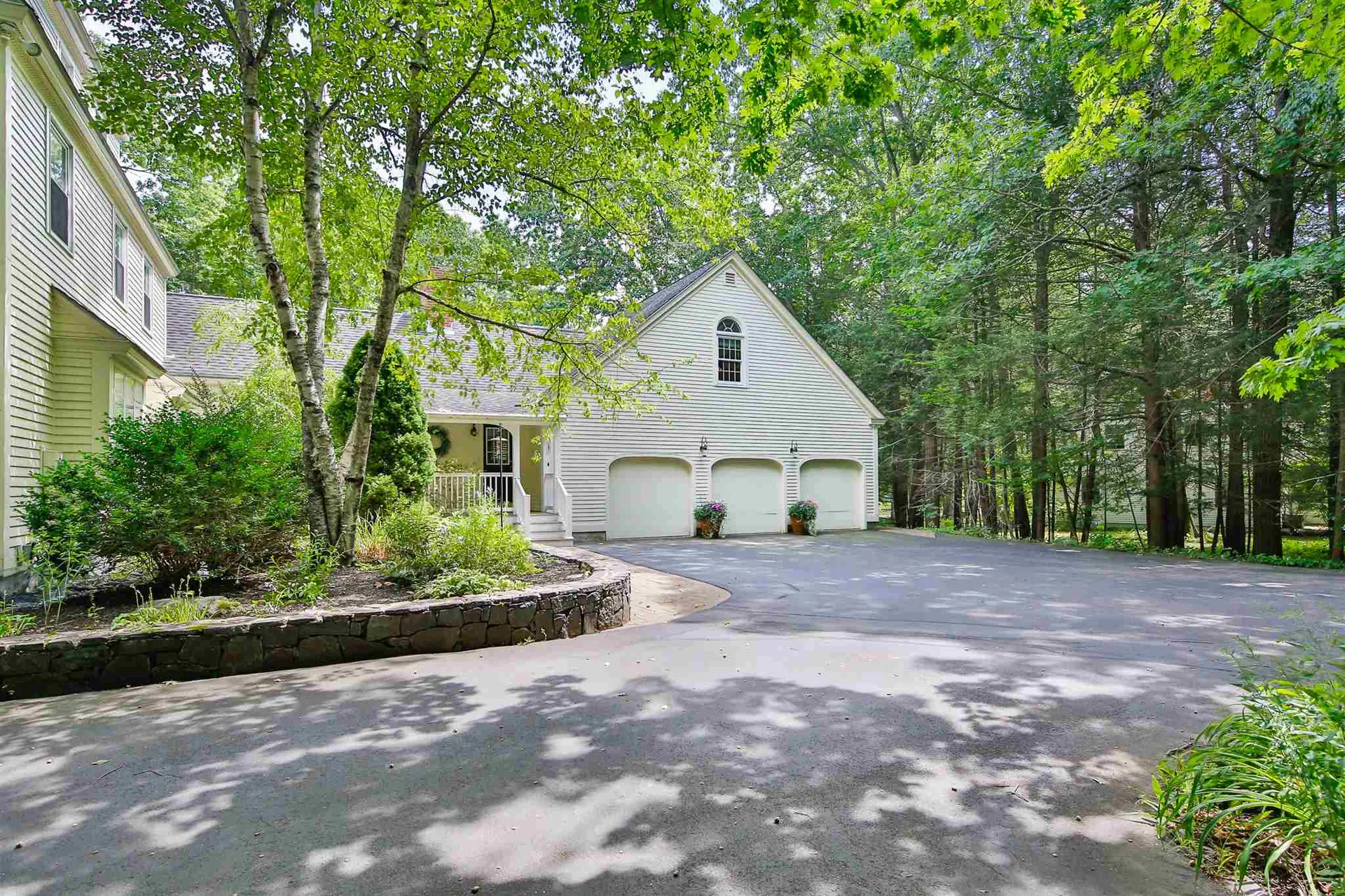 6 Pond Path North Hampton NH 03862