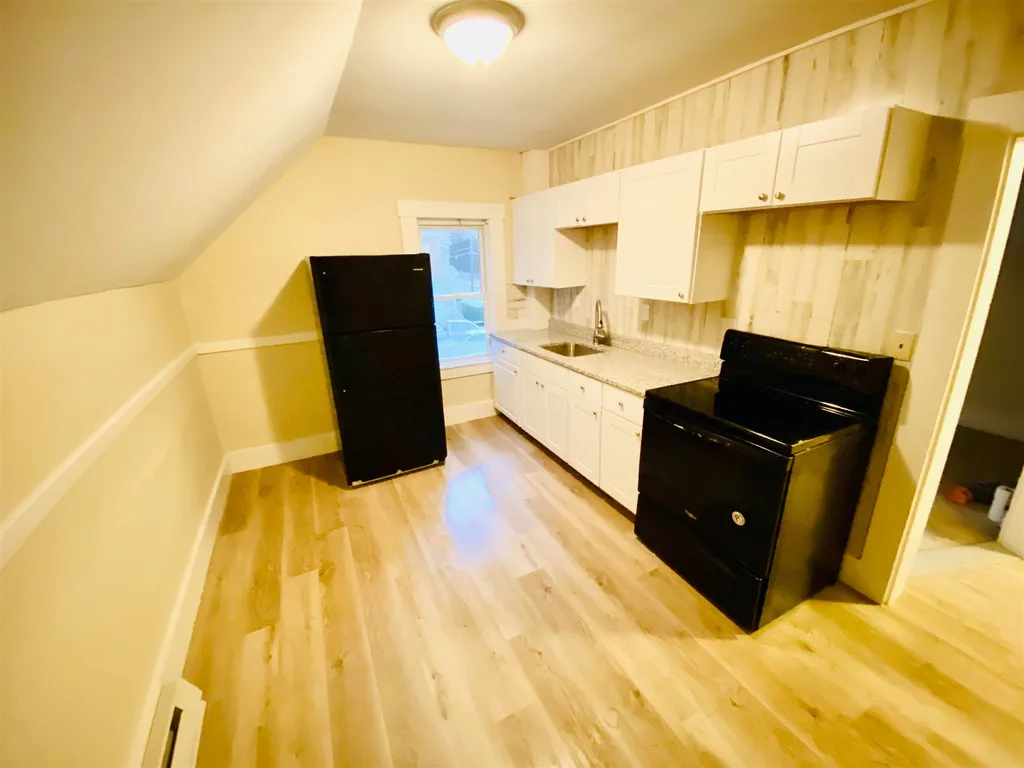 114 Chandler Street Nashua NH 03064