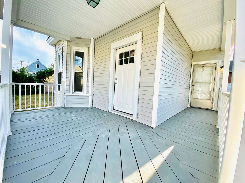 114 Chandler Street Nashua NH 03064