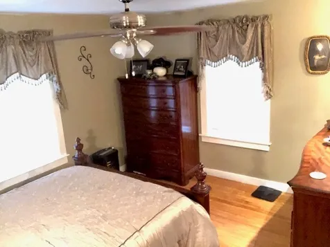 15 Canterbury Way Claremont NH 03743