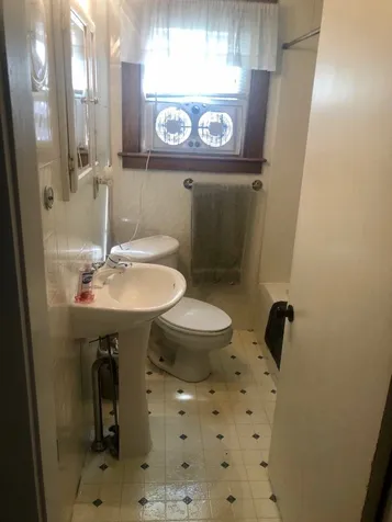 15 Canterbury Way Claremont NH 03743