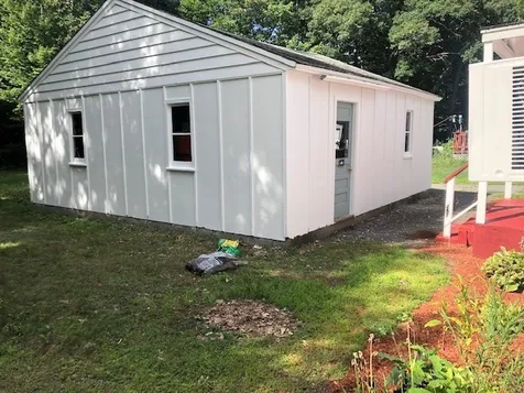 15 Canterbury Way Claremont NH 03743