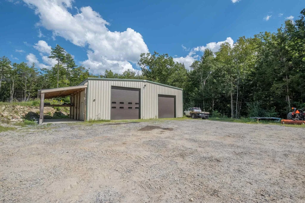 24 County Road Dunbarton NH 03046