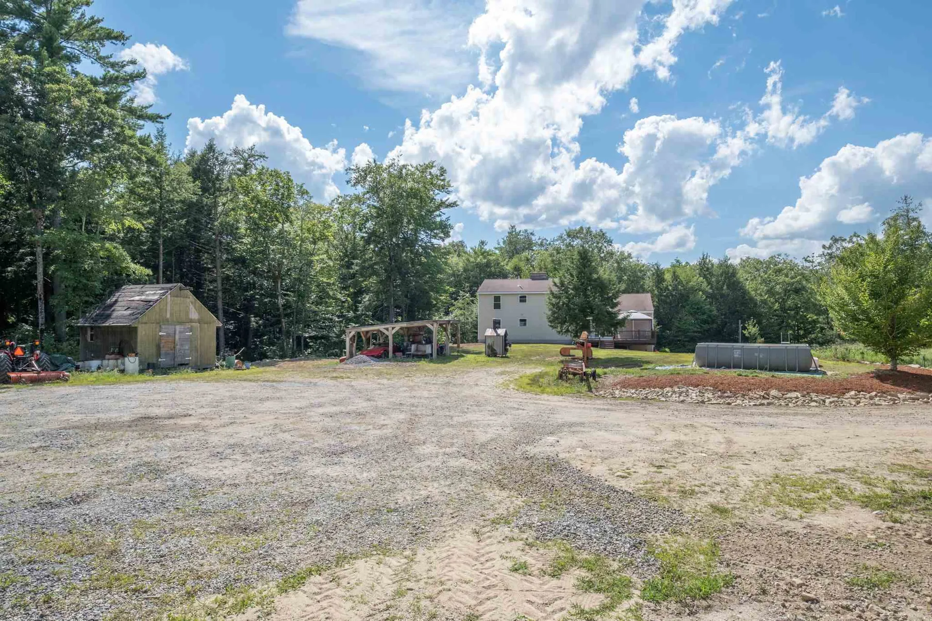 24 County Road Dunbarton NH 03046