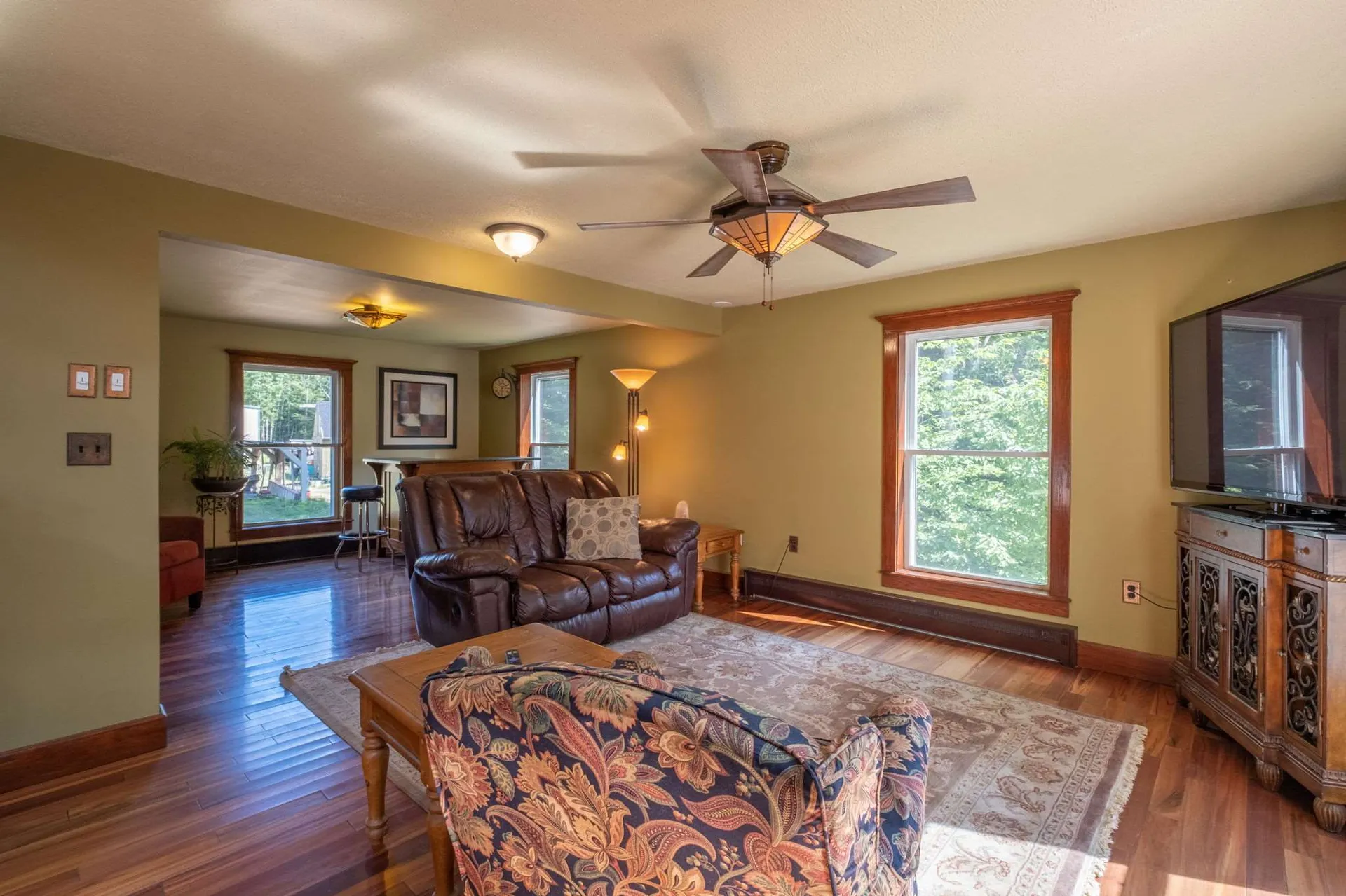 24 County Road Dunbarton NH 03046