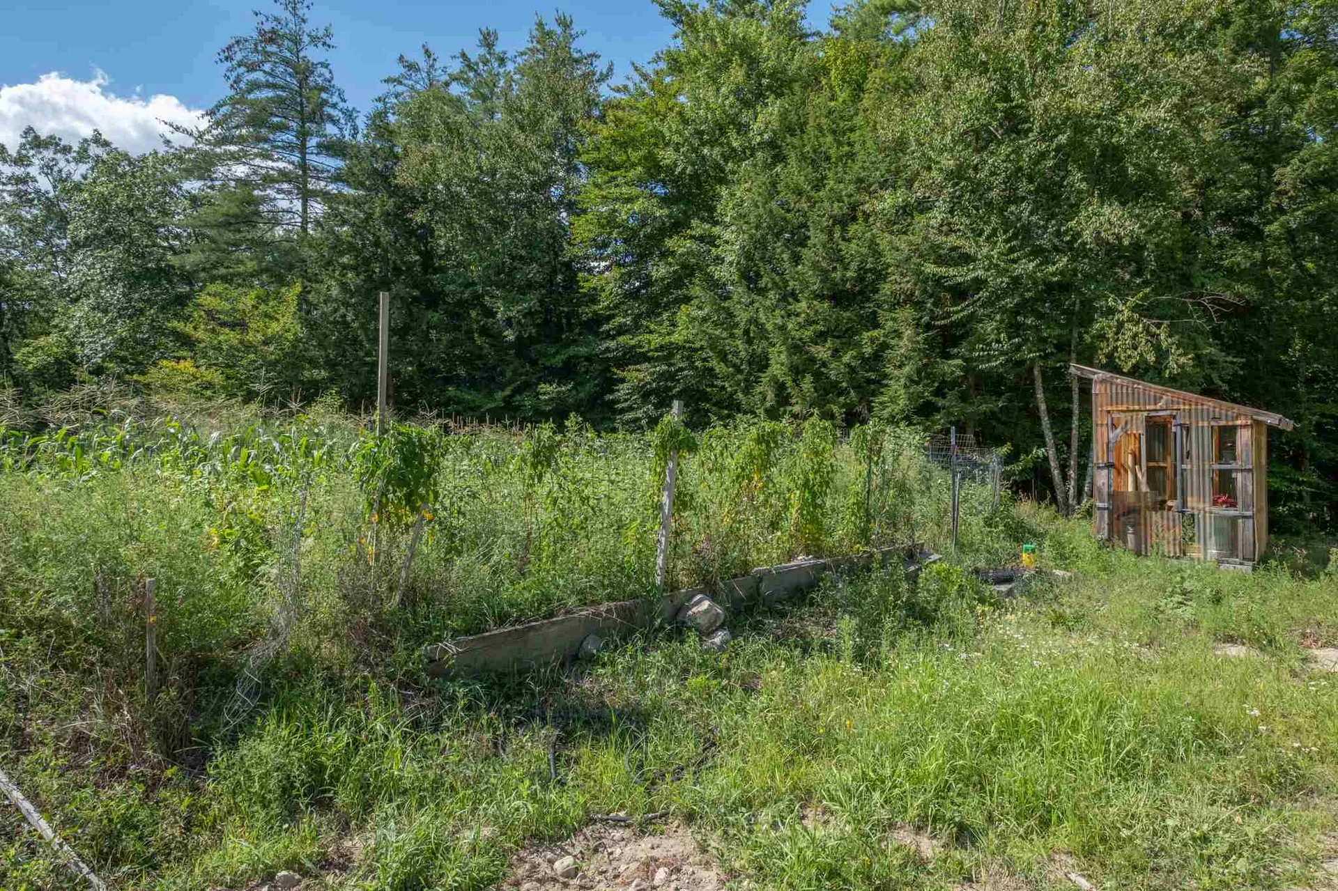 24 County Road Dunbarton NH 03046
