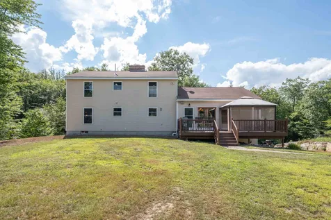 24 County Road Dunbarton NH 03046