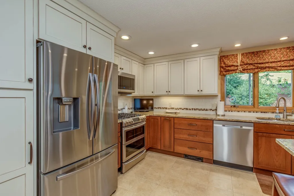 124 Beals Road Bedford NH 03110