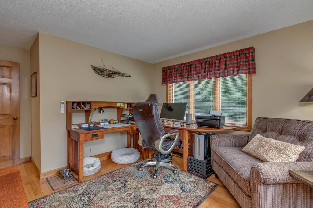 124 Beals Road Bedford NH 03110