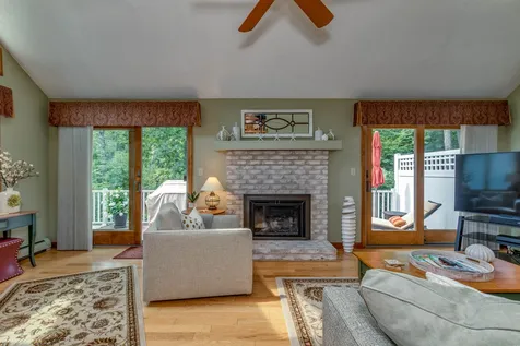 124 Beals Road Bedford NH 03110