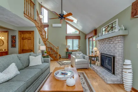 124 Beals Road Bedford NH 03110