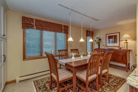 124 Beals Road Bedford NH 03110