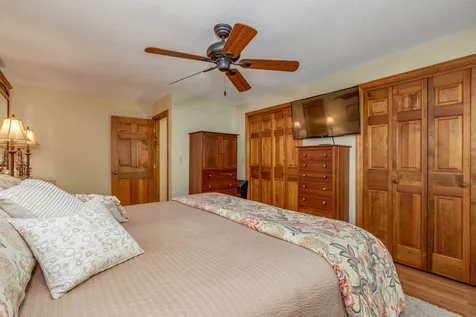 124 Beals Road Bedford NH 03110
