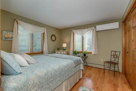 124 Beals Road Bedford NH 03110