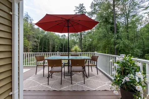 124 Beals Road Bedford NH 03110