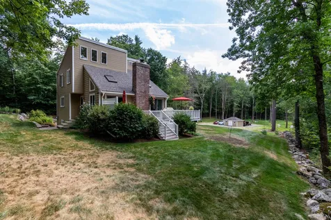 124 Beals Road Bedford NH 03110